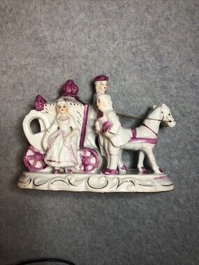 VINTAGE VICTORAIN PORCELAIN FIGURINE WHITE PINK CARRIAGE HORSES PEOPLE FLAMBRO